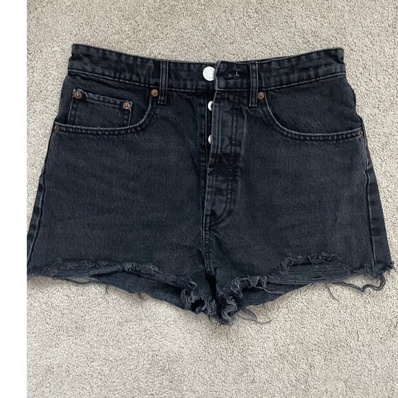 Zara Black Frayed Hem High Rise Button‎ Fly Black Denim Shorts Size 6 - Picture 2 of 5